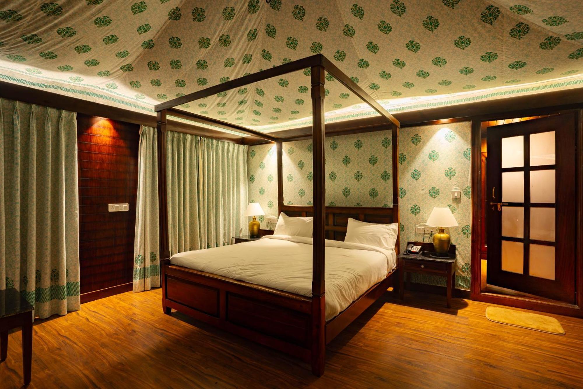 La Nature Hotels & Resorts Sikar ภายนอก รูปภาพ