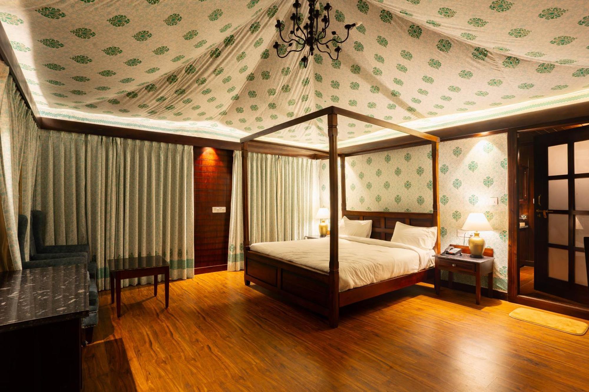 La Nature Hotels & Resorts Sikar ภายนอก รูปภาพ