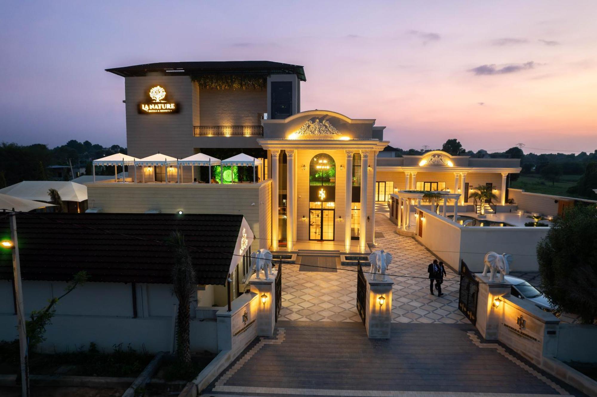 La Nature Hotels & Resorts Sikar ภายนอก รูปภาพ