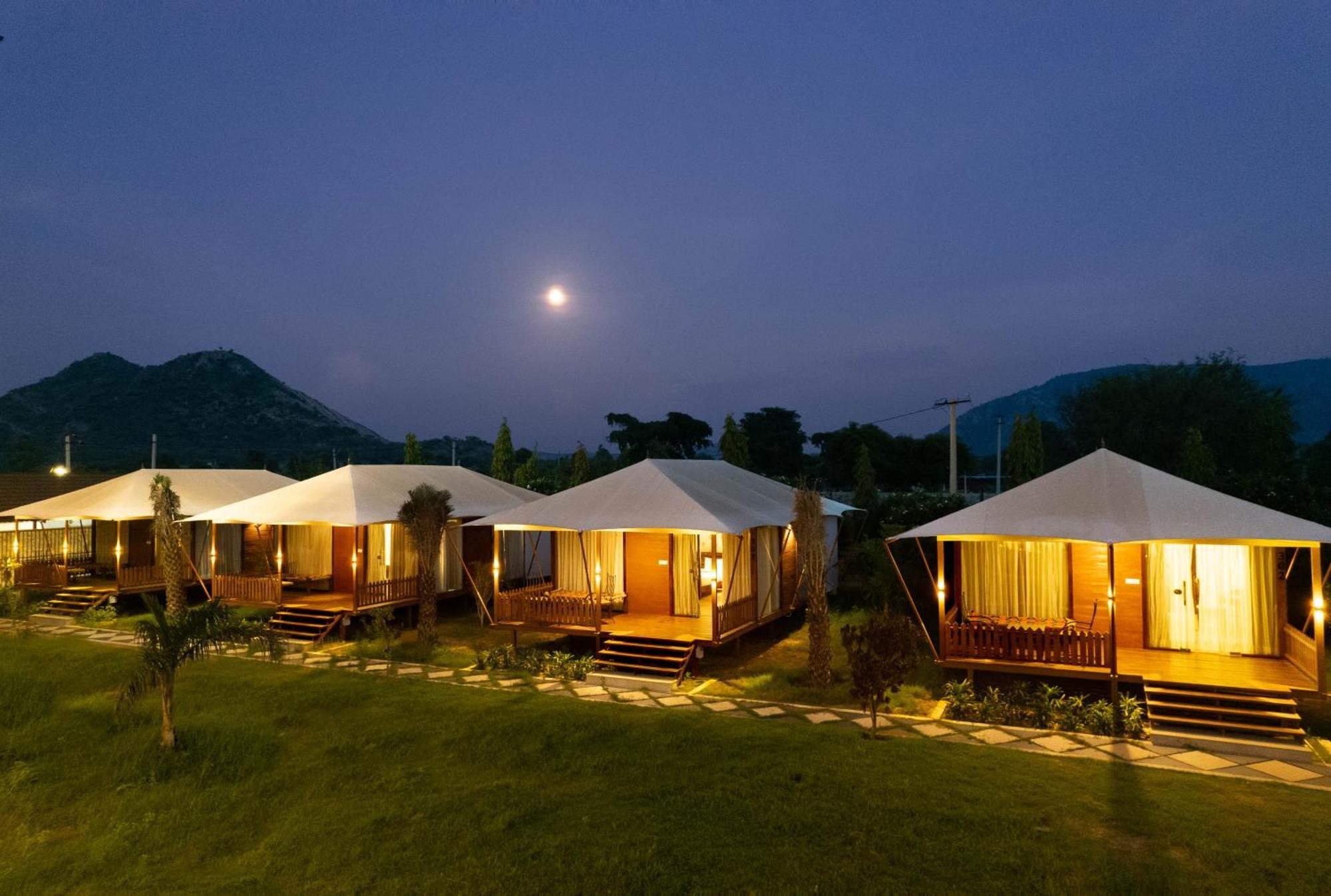 La Nature Hotels & Resorts Sikar ภายนอก รูปภาพ